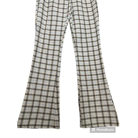 Prettylittlething Beige Plaid Side Zip Up Flare Bootcut Dress Pants Size 8 - Picture 2 of 7